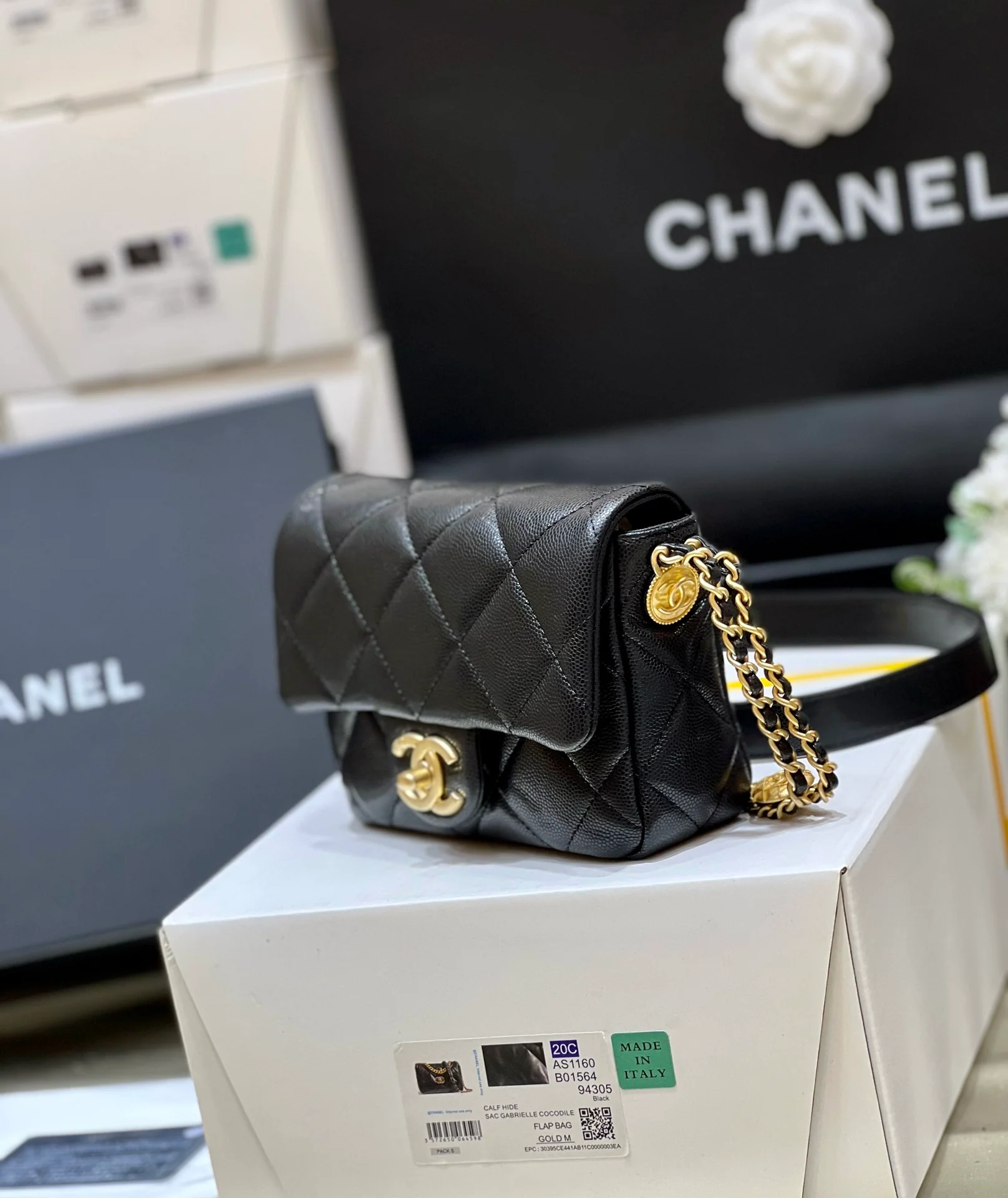 Сумка Chanel CF с цепочкой и монетками — зернистая телячья кожа — маленькая — черная