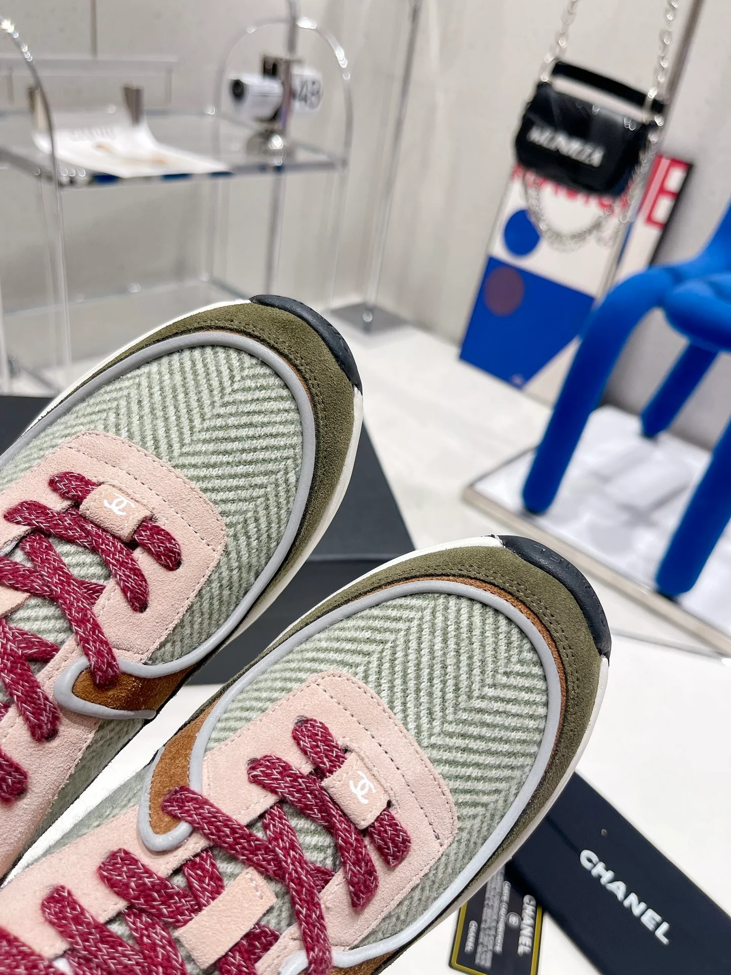 Повседневные кроссовки Chanel осень/зима 2022 — зеленые