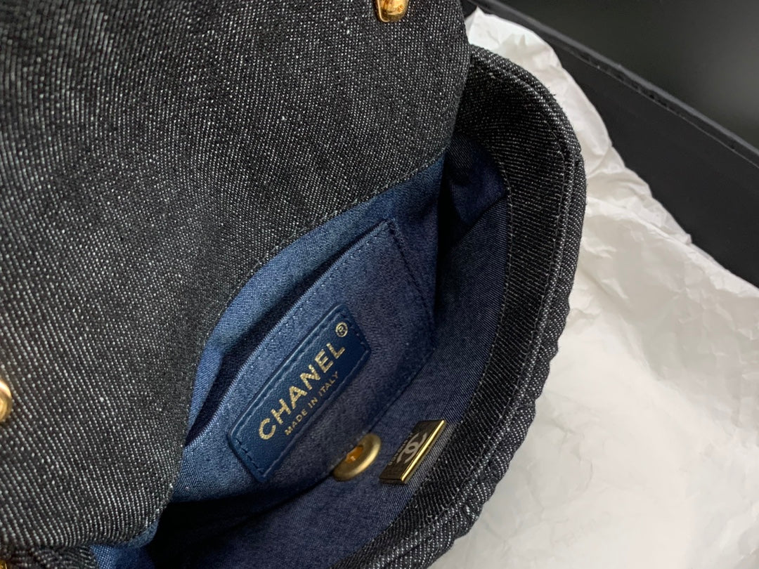 Сумка Chanel CF Chunky Chain Denim Shoulder Bag 2022 года, черная, 17 см.