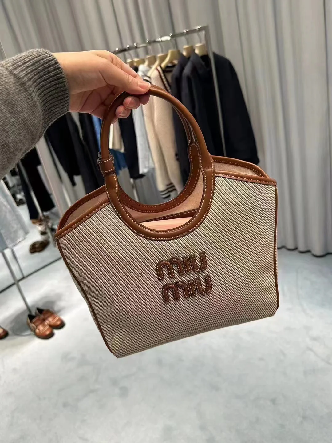 Сумка-тоут Miu Miu-5bg288-Isetan Limited Edition, маленькая