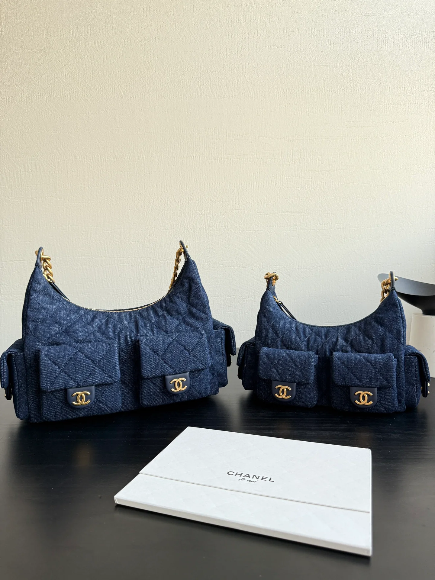 Chanel 25 Chobo Denim Small - Темно-синий