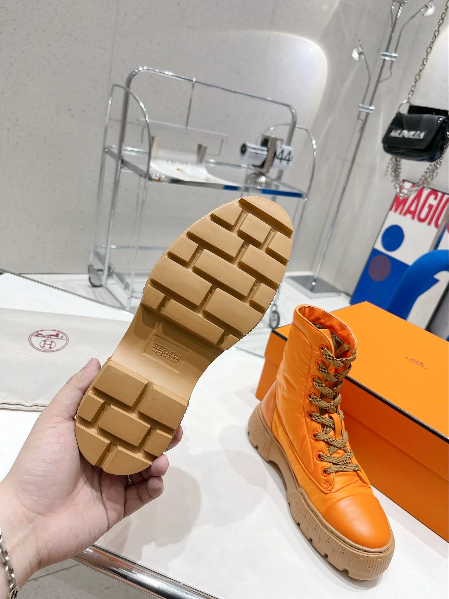 Новинка сезона осень/зима 2022 от Hermes - короткие сапоги и пуховые сапоги - 3