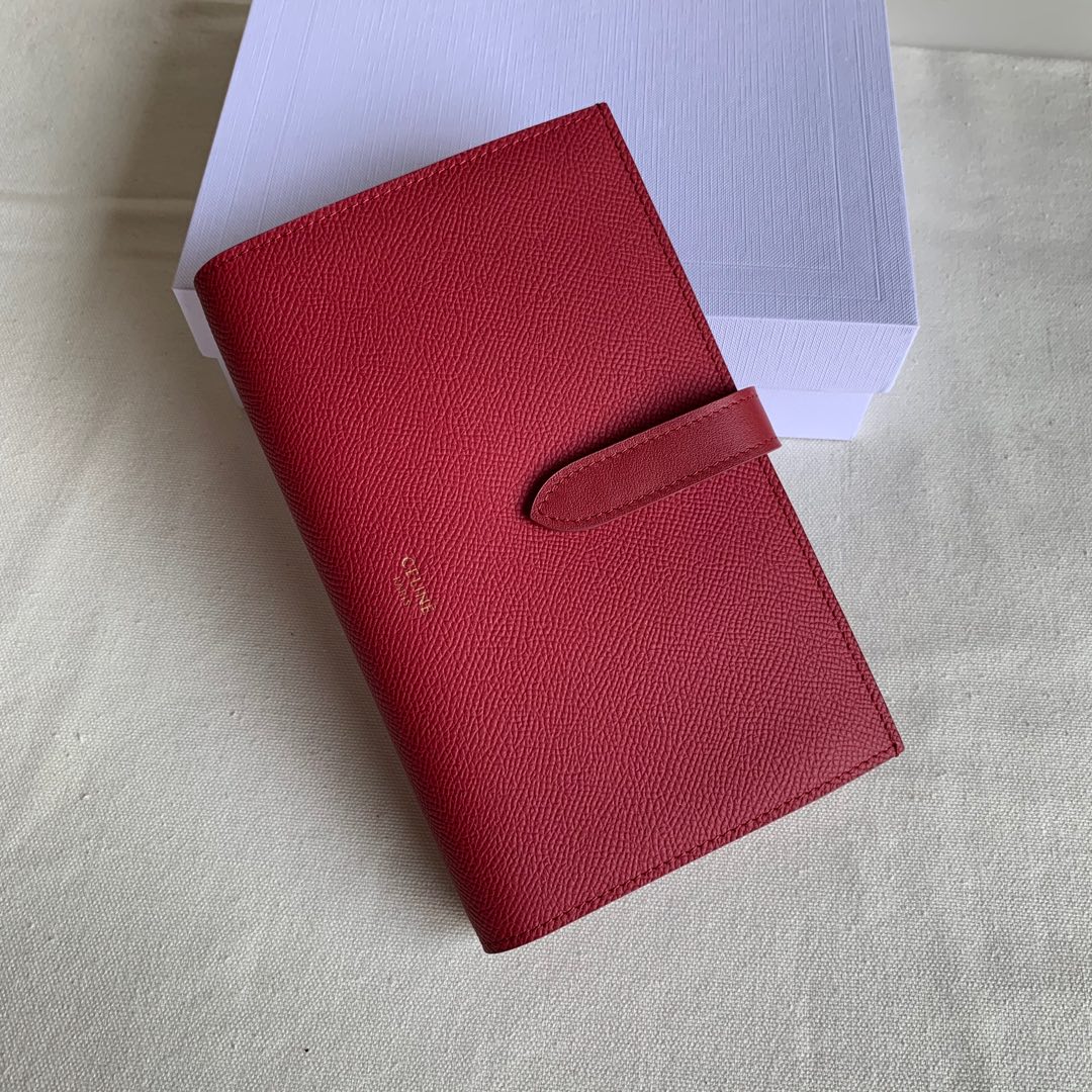 Длинный кошелек Celine - Кошелек с ремешком из крупнозернистой телячьей кожи - 2 шт.