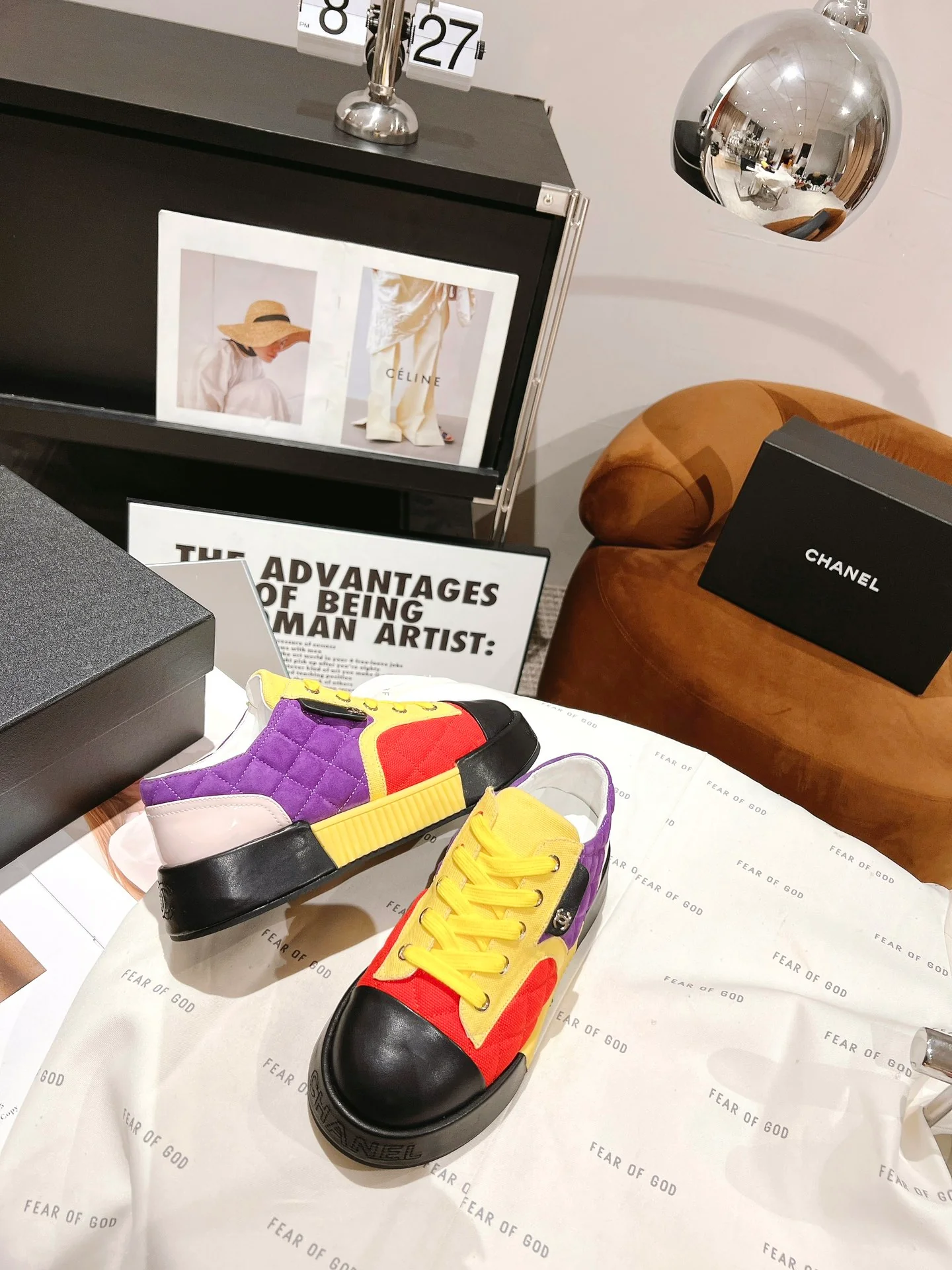 Стеганые повседневные туфли Chanel с цветовыми блоками