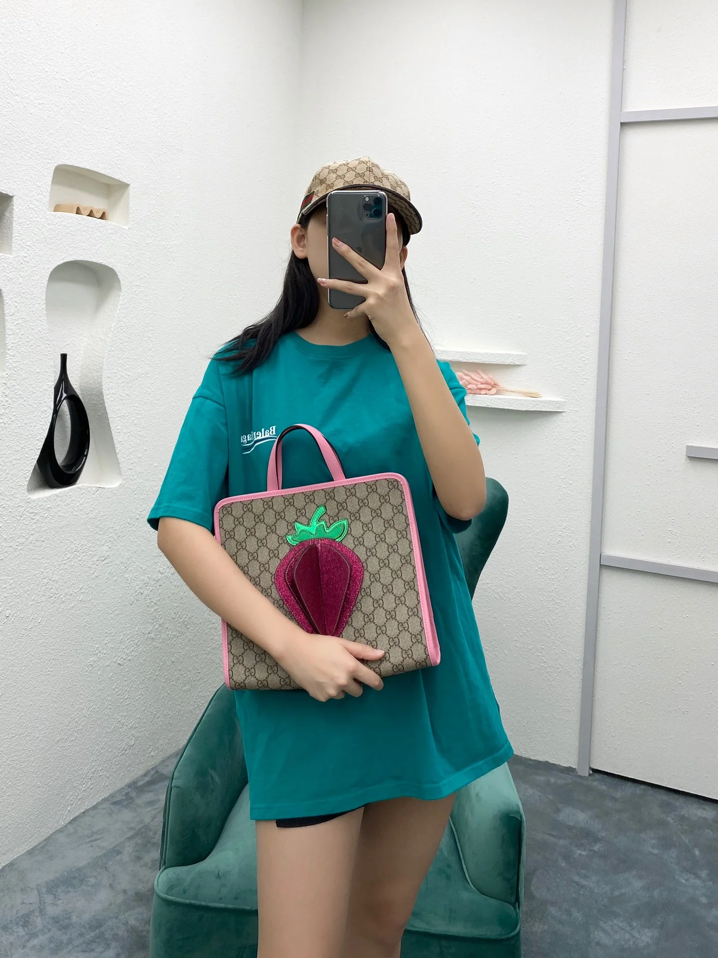 Gucci-夏季草莓购物袋