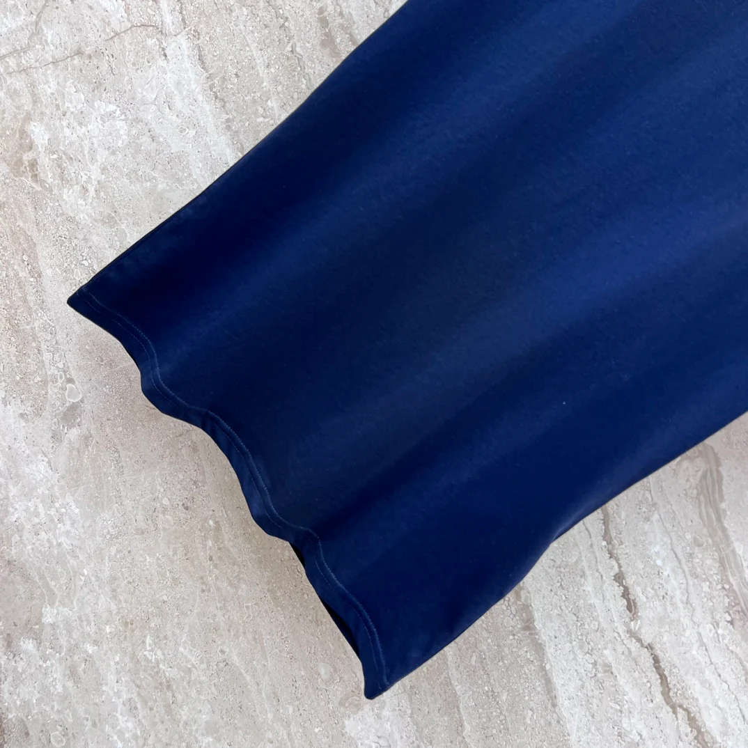 Новинка сезона весна/лето 2024 - Футболка с коротким рукавом и круглым вырезом, с вышивкой в ??виде щенка - синяя