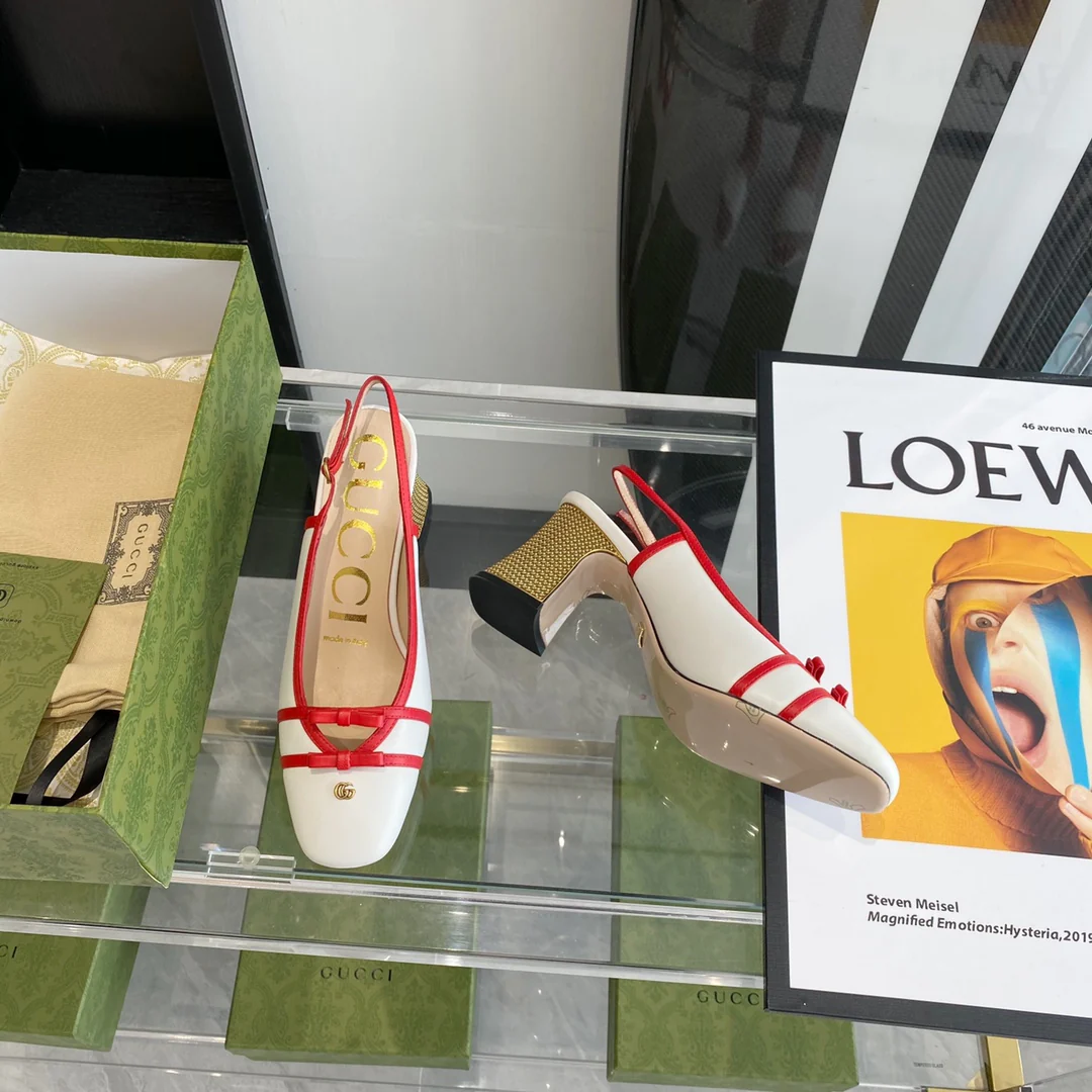 Босоножки Gucci на массивном каблуке