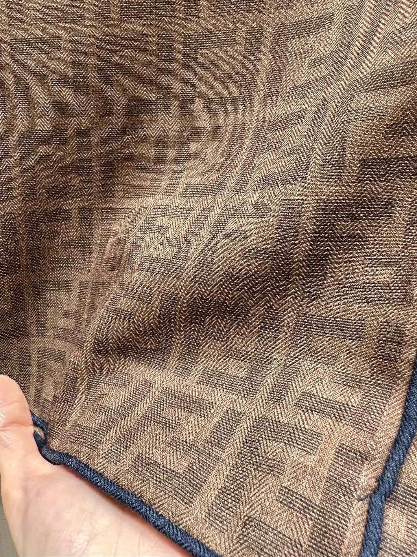 Классический платок Fendi 2024 с монограммой - 75-186