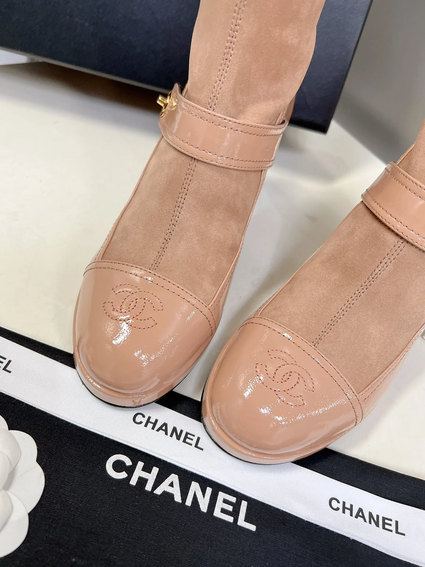 Chanel - Классические осенне-зимние повседневные ботинки - Розовые