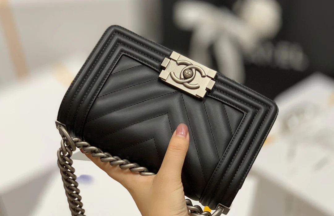 Chanel-boy-20cm-14
