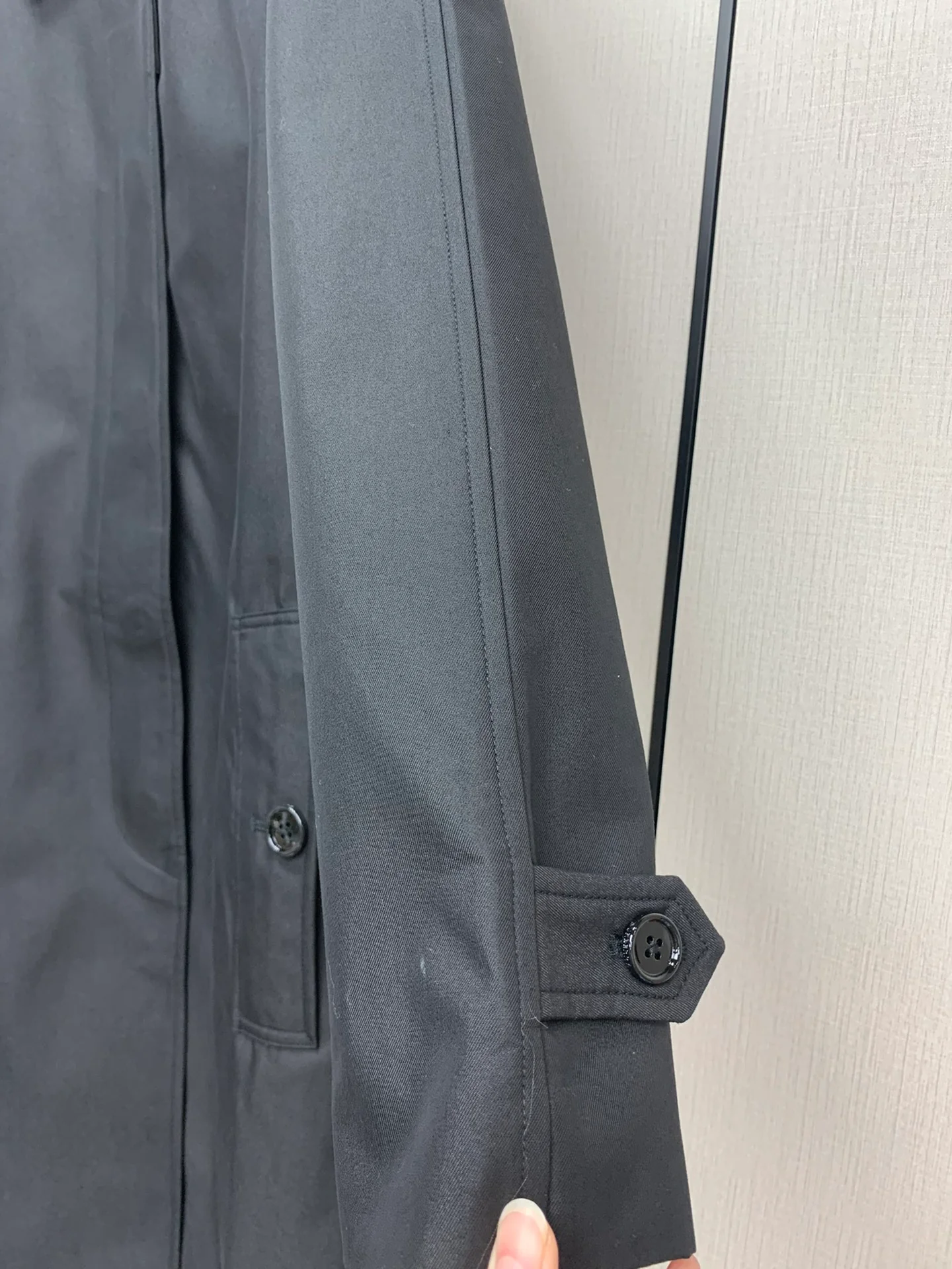 Легкий тренч Burberry 2403 Camden Fit - co-nk4