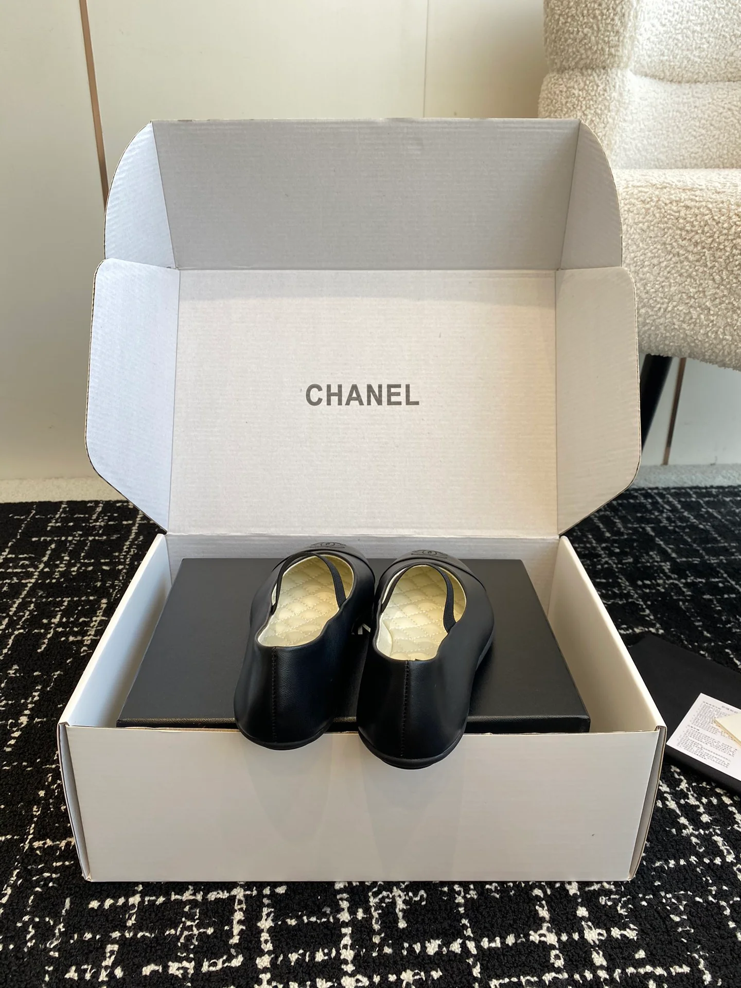 Балетки Chanel 2024 - черные