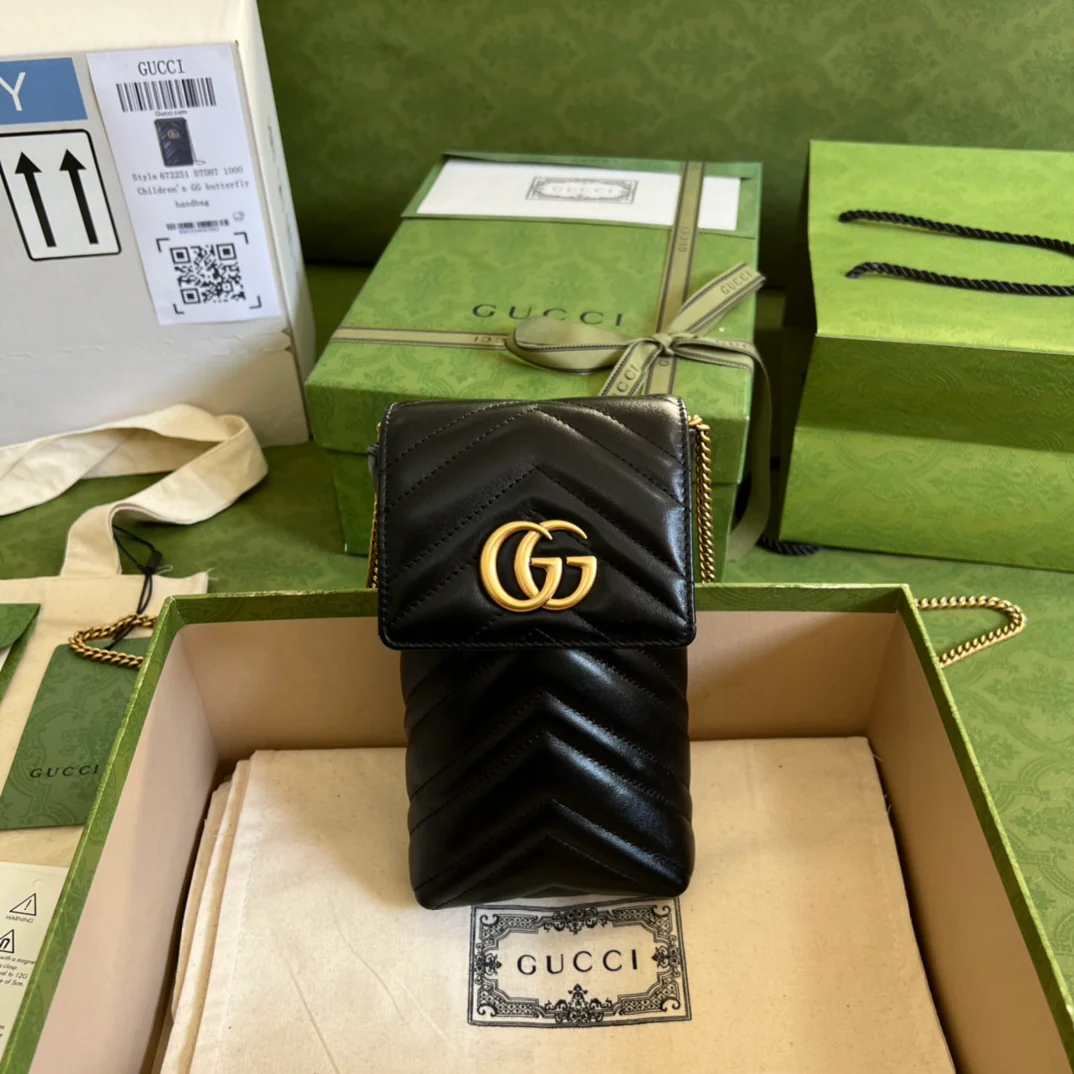 Gucci Marmont 手机包