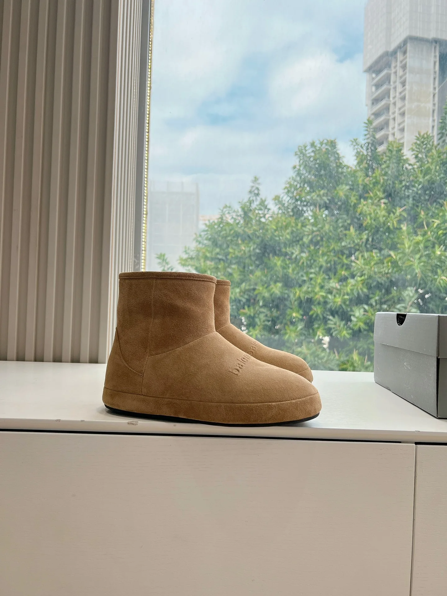 Снежные ботинки Balenciaga 2024 - коричневые