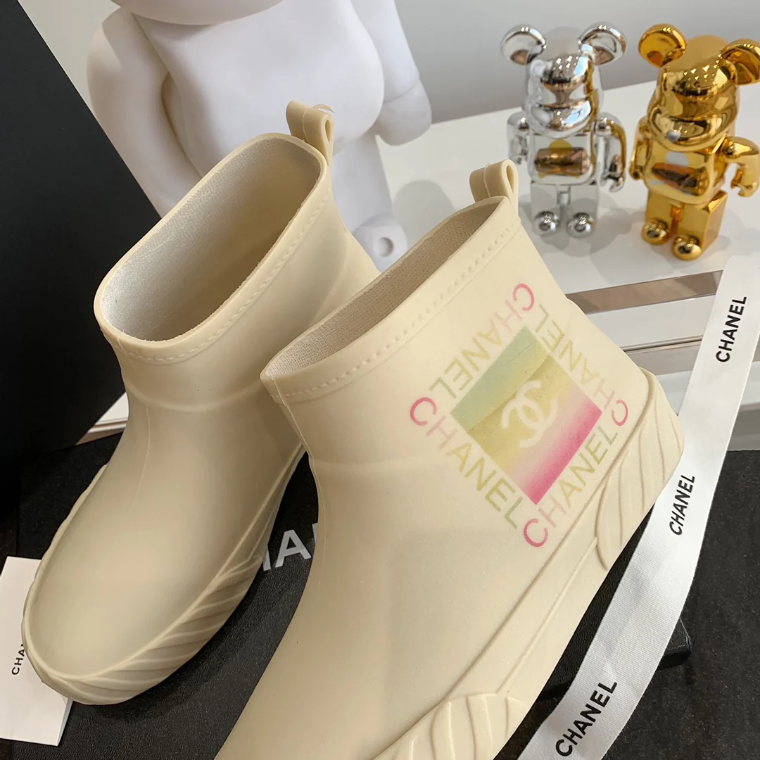 Chanel - Потрясающие ботинки на платформе - Резиновые сапоги