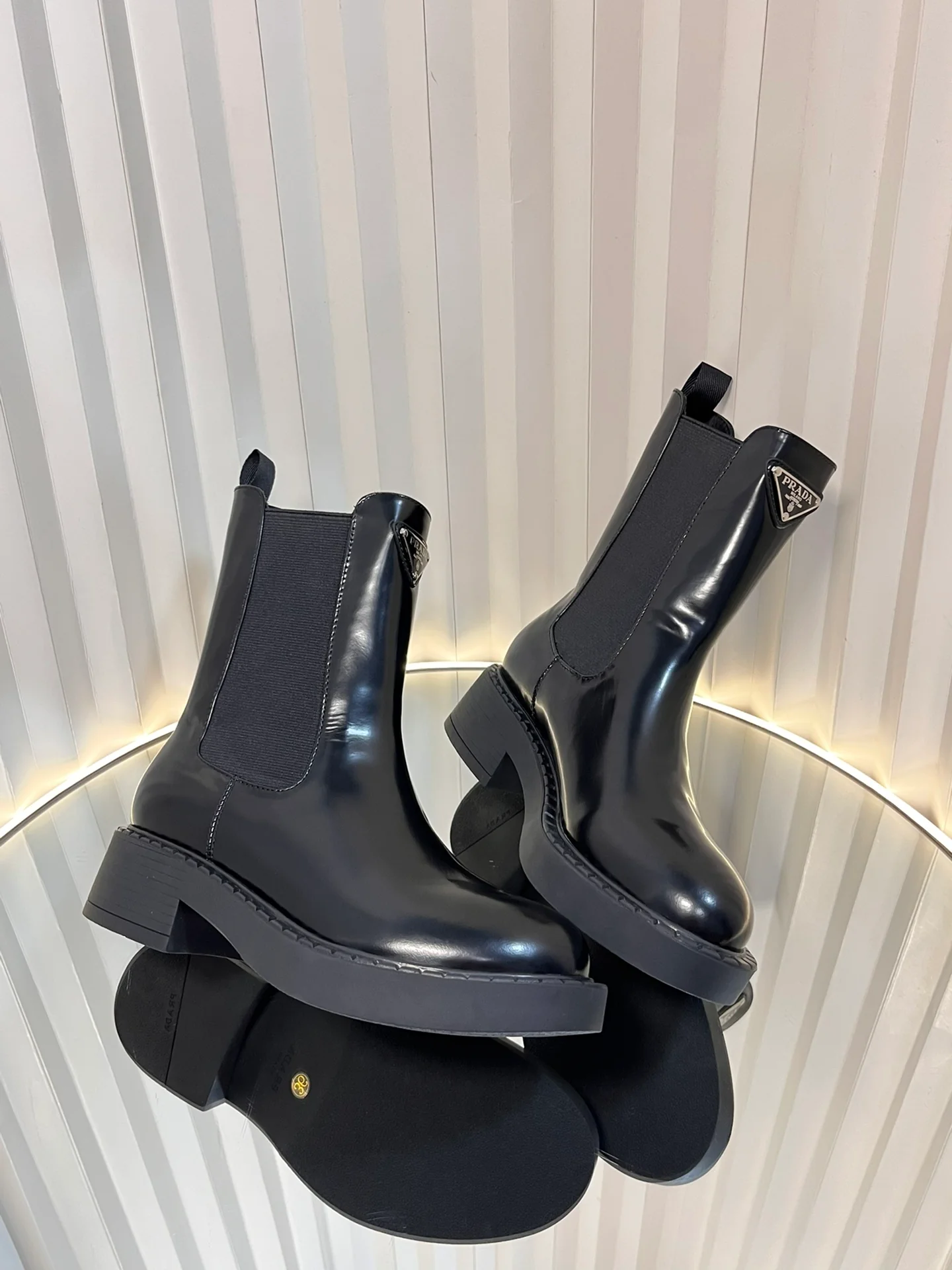 Ботильоны на платформе Prada 2024 - Черные - 1