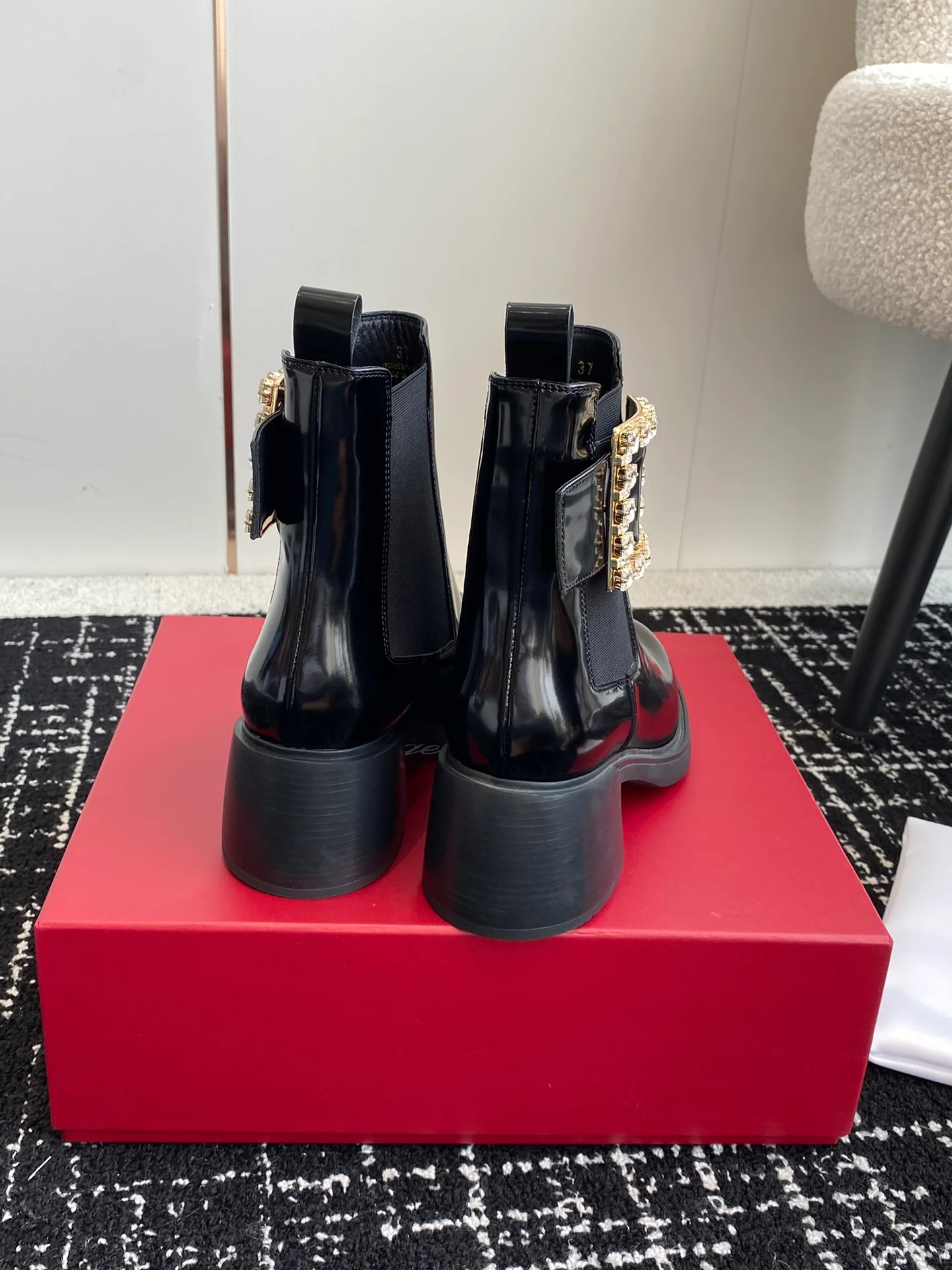 Обувь RV - Новинка сезона осень/зима 2023 - Ботильоны на низком каблуке - Черные со стразами