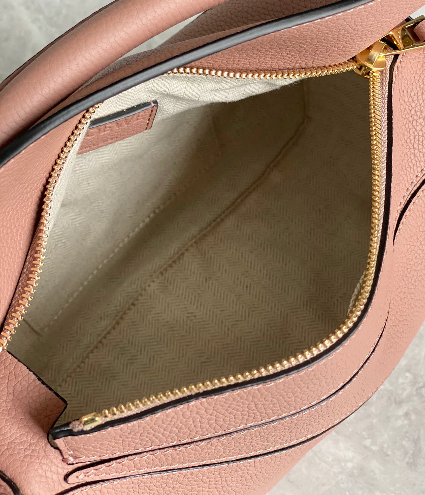 Сумка Loewe Puzzle из телячьей кожи - 6