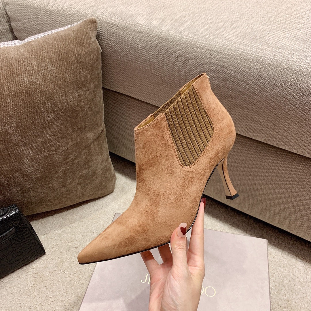 Ботильоны Jimmy с острым носком и изогнутым каблуком - 8 см