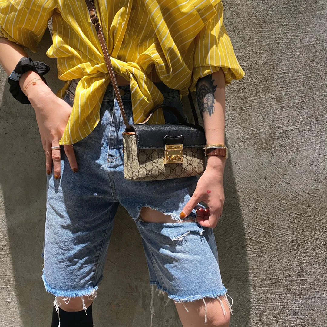 Замок Gucci — реальные фотографии людей, носящих замок Gucci.