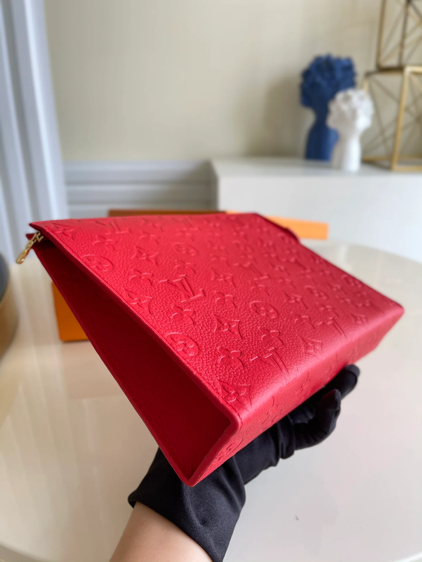 LV-M45665-Красная рельефная застежка-клатч