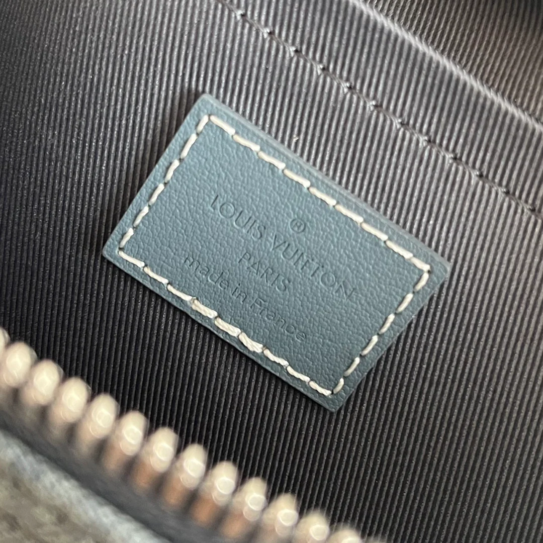 m22762-LV-keepall25-Emboss Denim Style