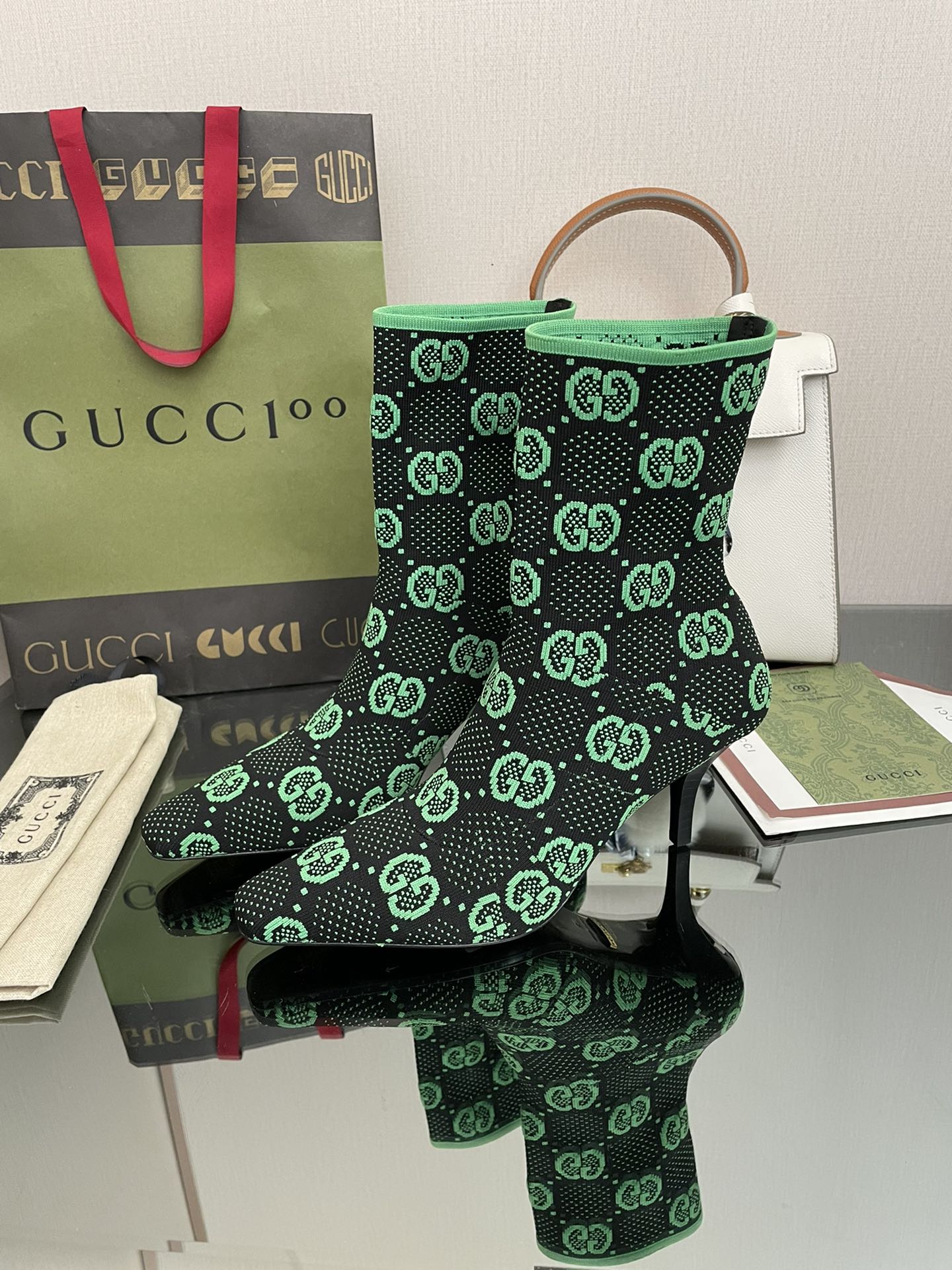 Gucci - Ботильоны-носки на шпильке до плеч - Зеленые