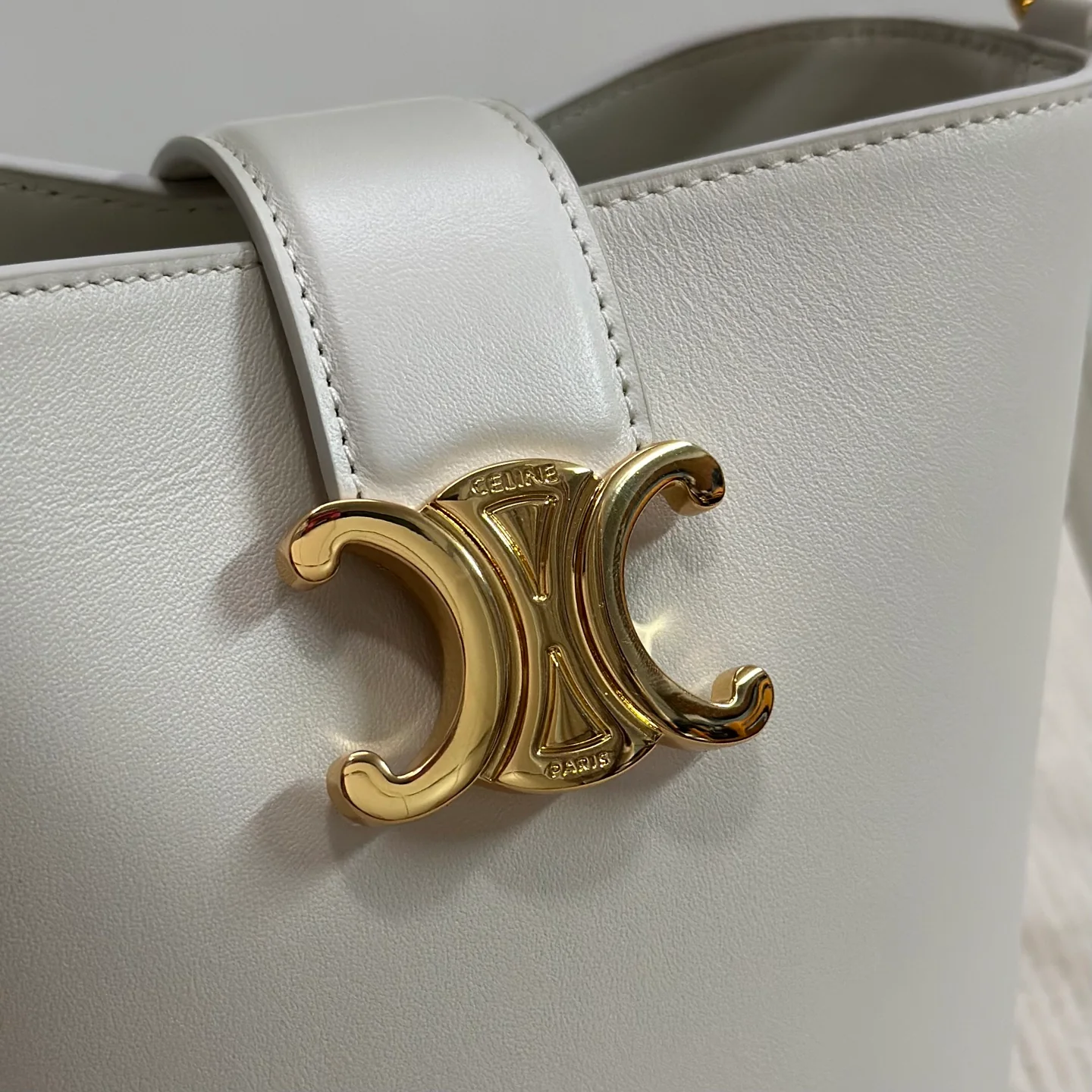 Сумка-ведро Celine Triomphe - Мини - Белая