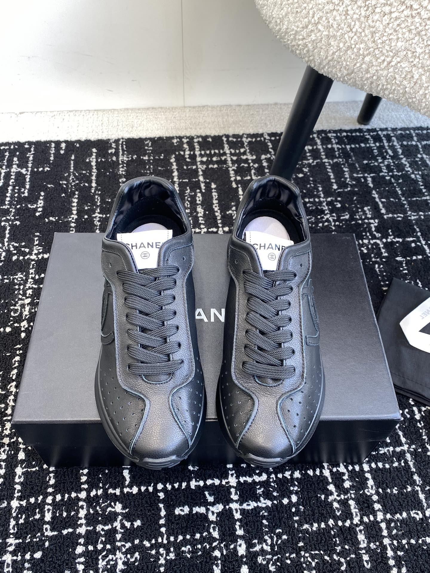 Кроссовки Chanel 2024 Retro - черные