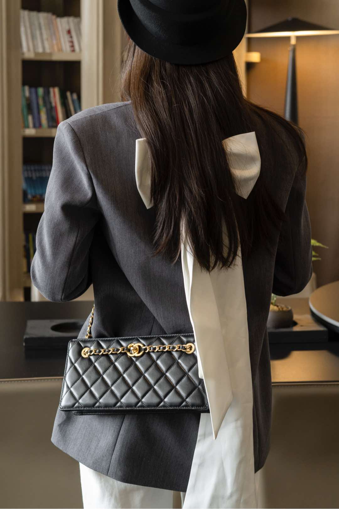 Сумка для ужина в стиле ретро с подиумом, 24 карата - черная.