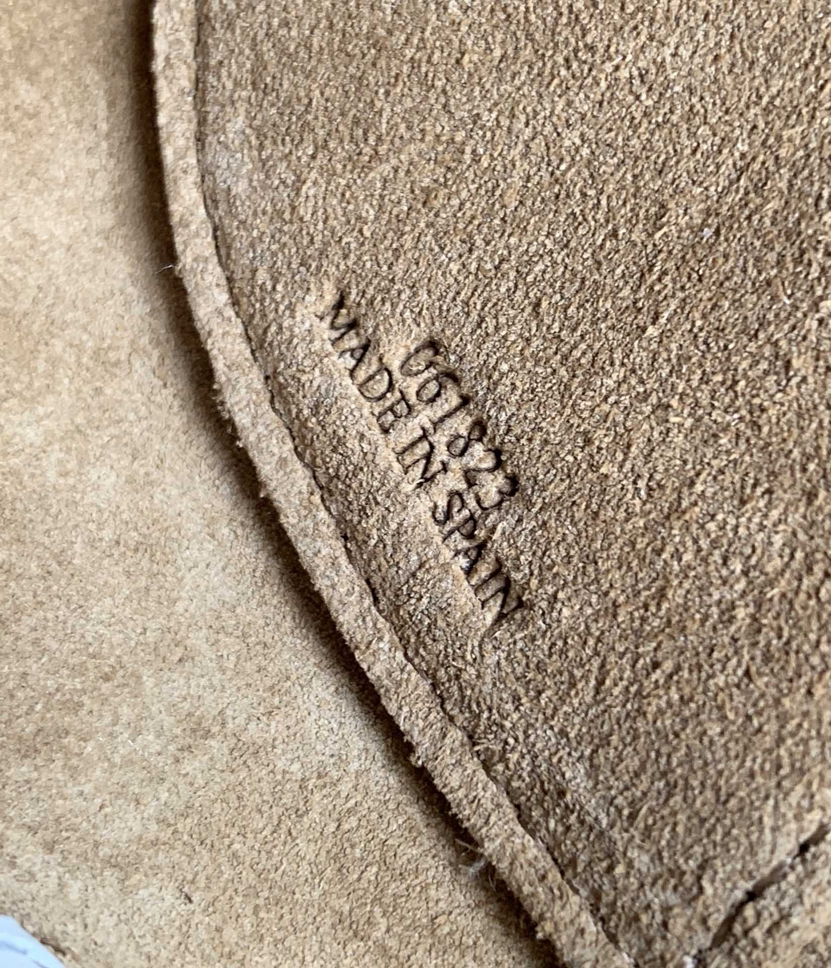 Loewe-gate-mini-21x12-5x9-5-cm-9