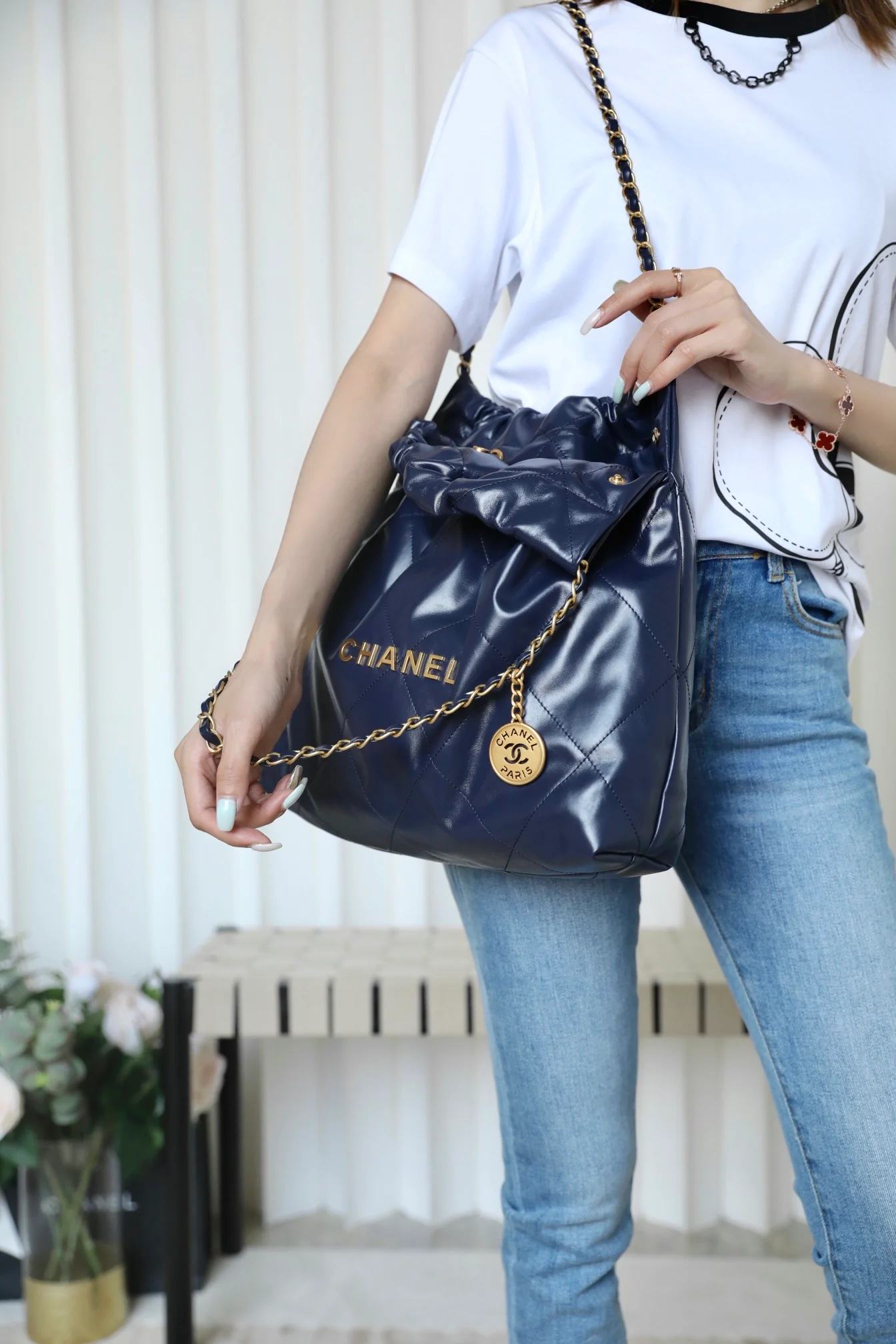 Сумка Chanel 22 - темно-синяя - большая