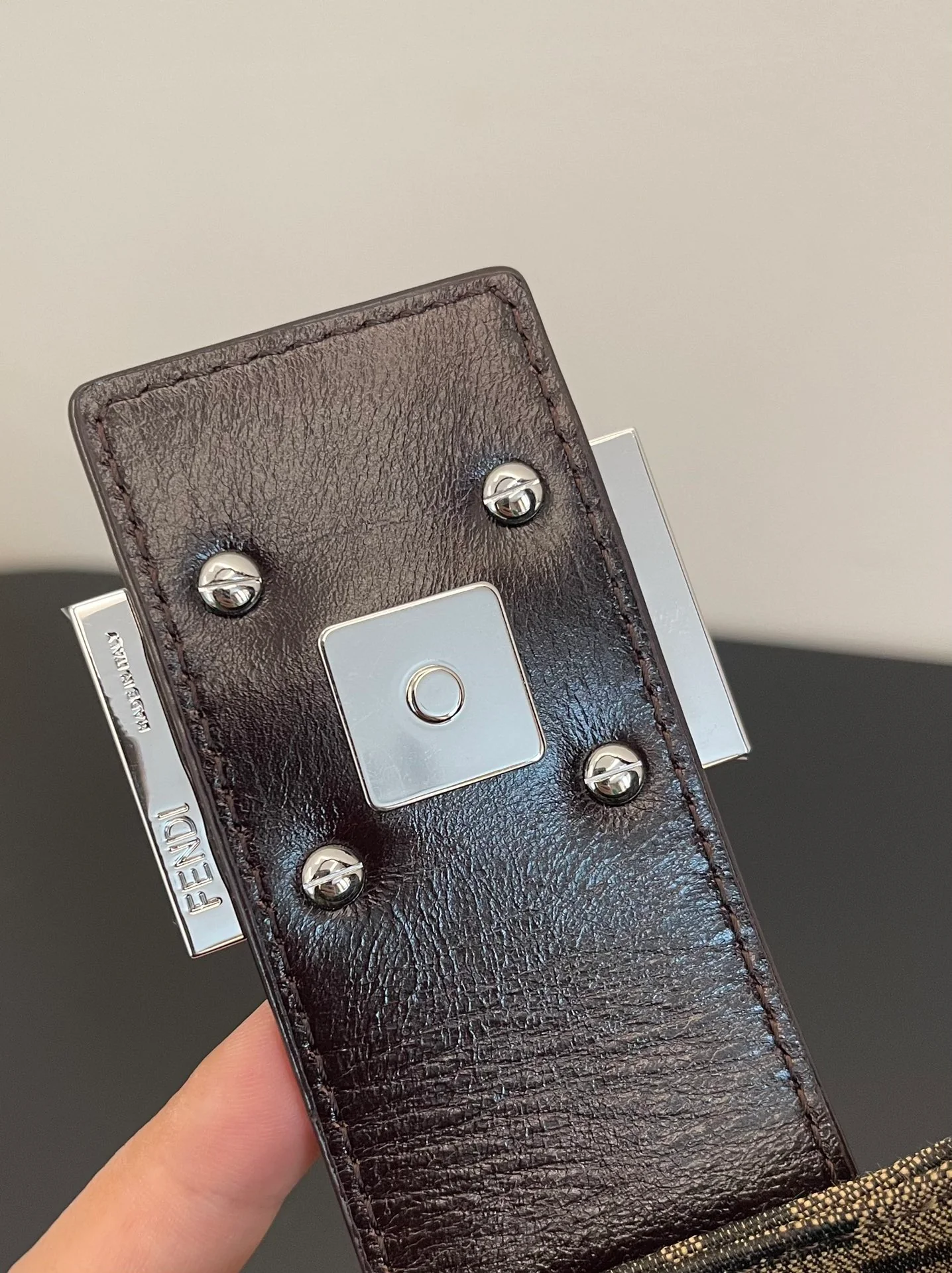 Винтажная толстая сумка Fendi Monogram