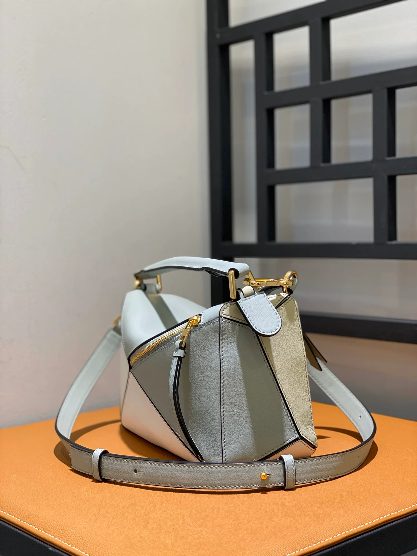 Сумка Loewe Puzzle из телячьей кожи - 5