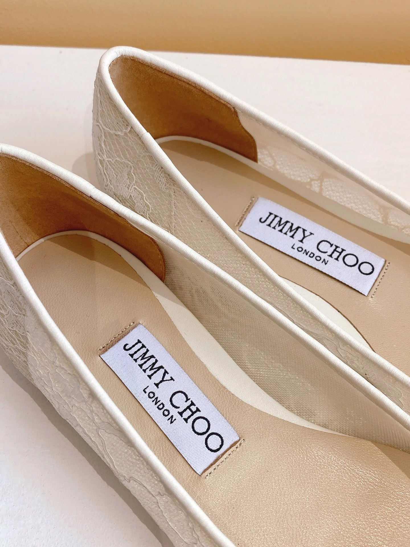 Туфли-балетки Jimmy 22ss из кружева и овечьей кожи - абрикосовые