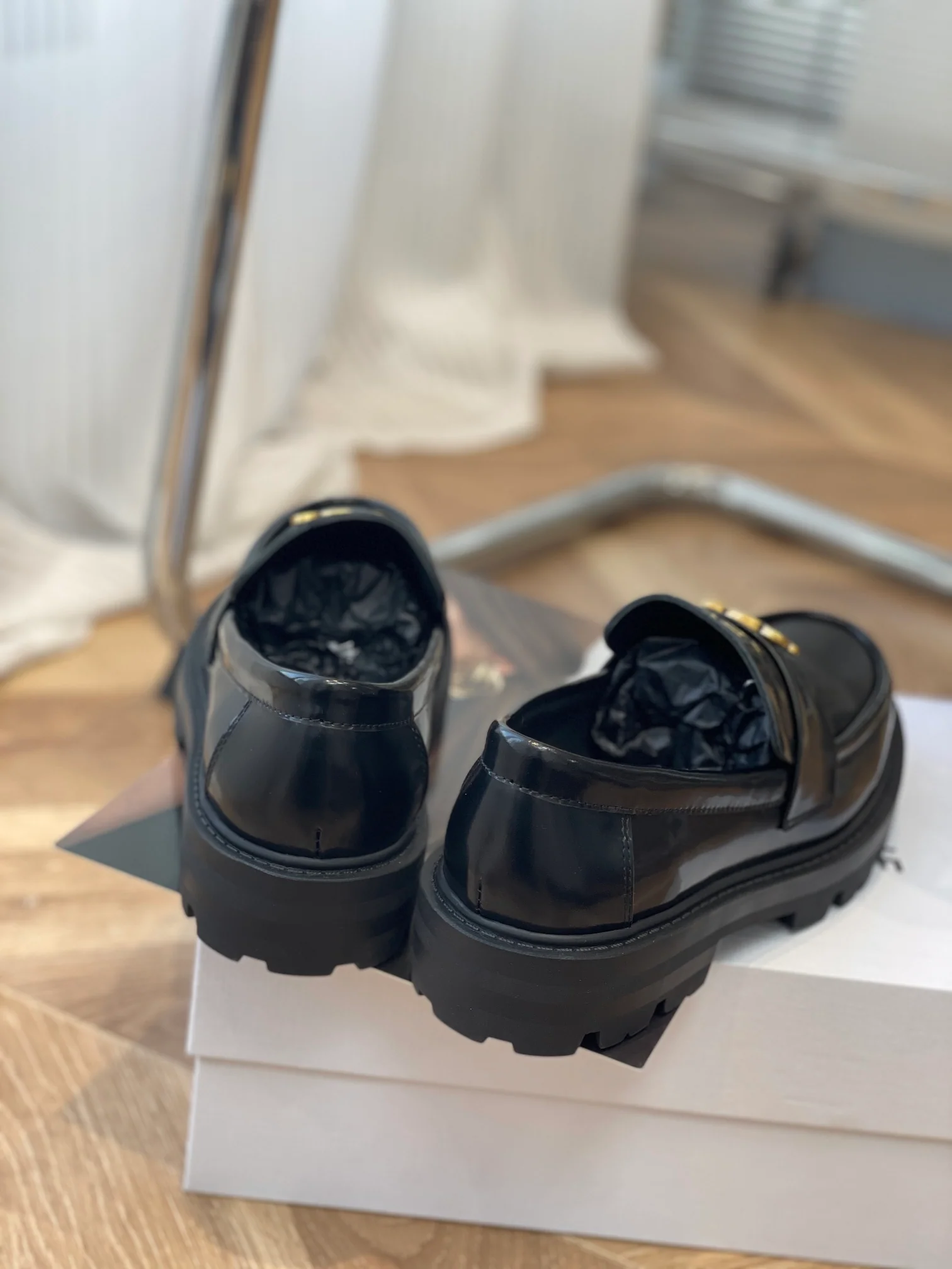 Туфли Celine Arc de Triomphe в афро-стиле - черные