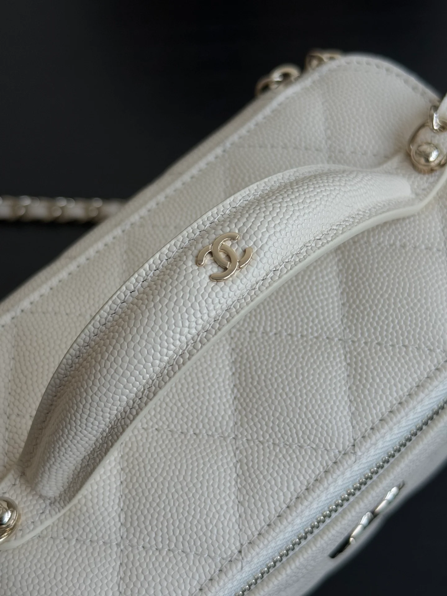 Сумка-ланчбокс Chanel 25c - серовато-белая