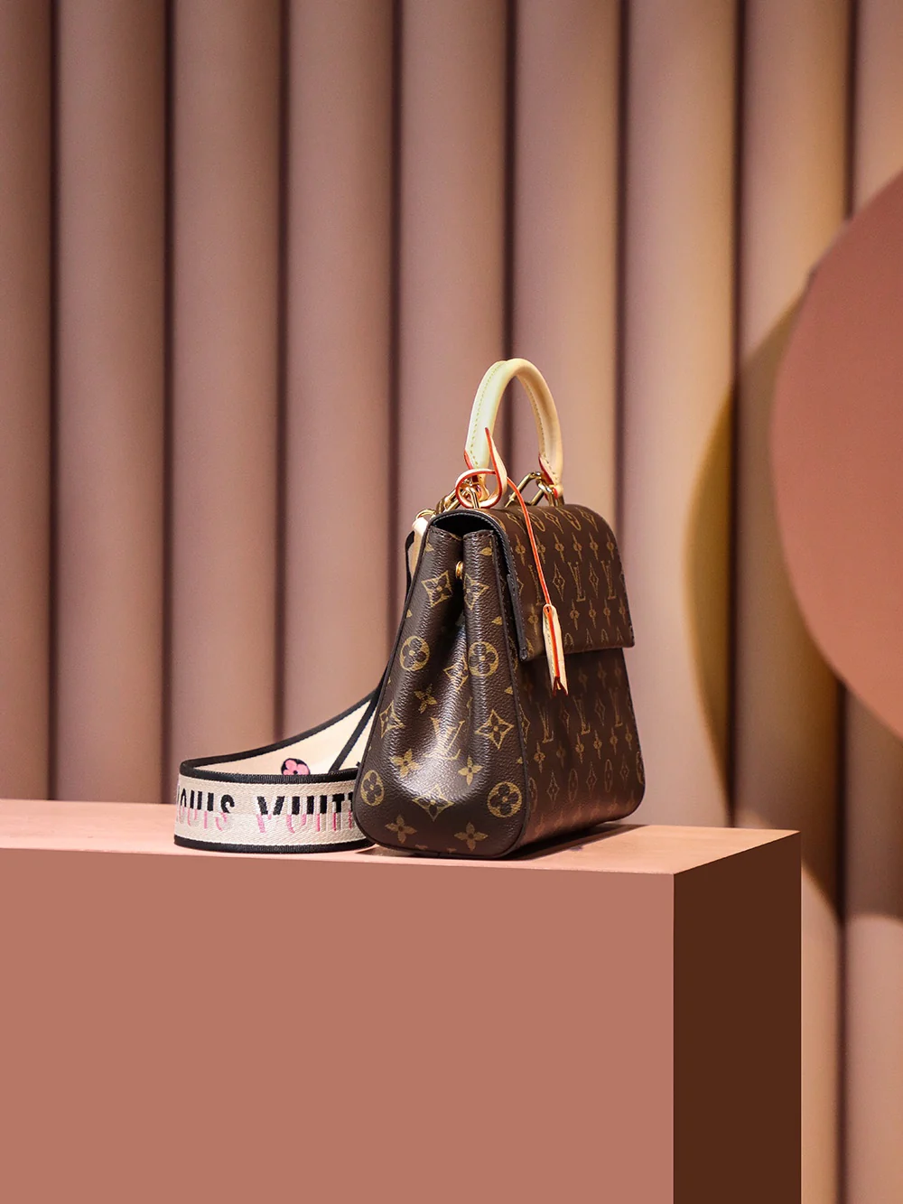 m46372-LV-cluny-bb-crossbody bag-handbag