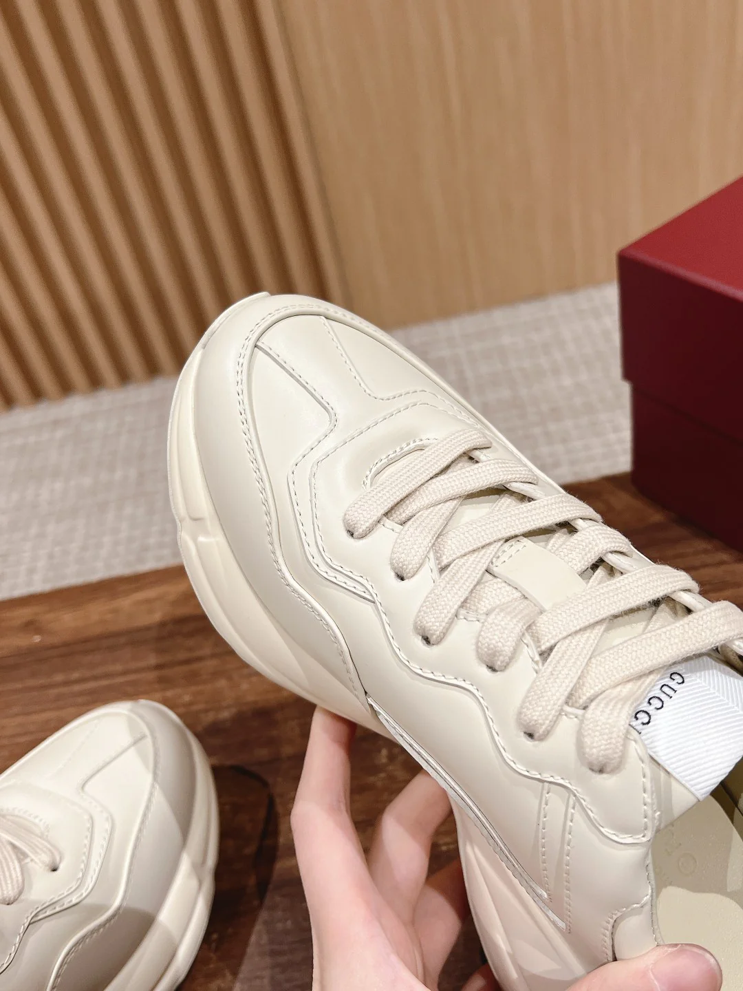 Кроссовки Gucci 2024 Letter Dad Shoes - бежевые