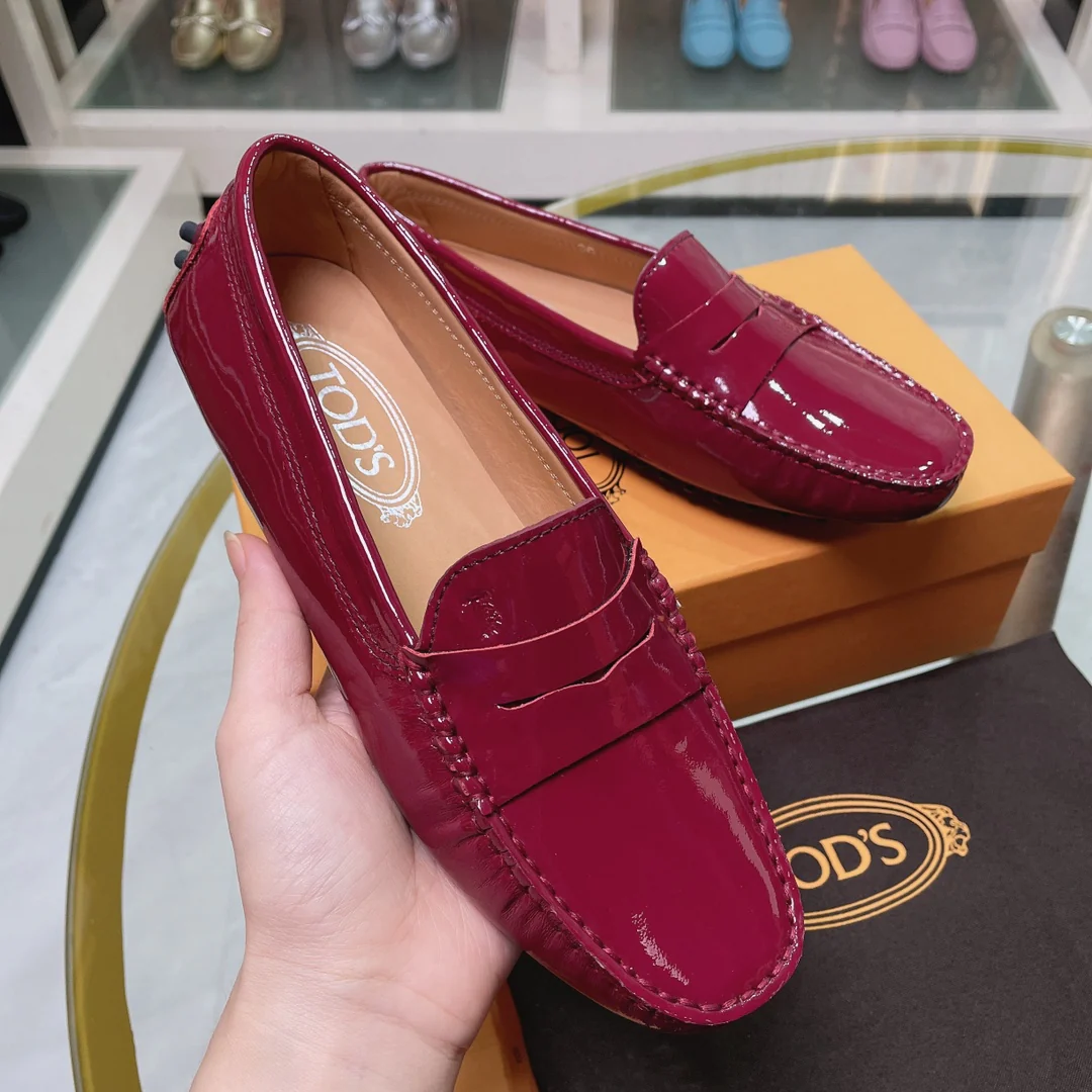 Лоферы Tods из лакированной кожи - туфли без шнурков - 1