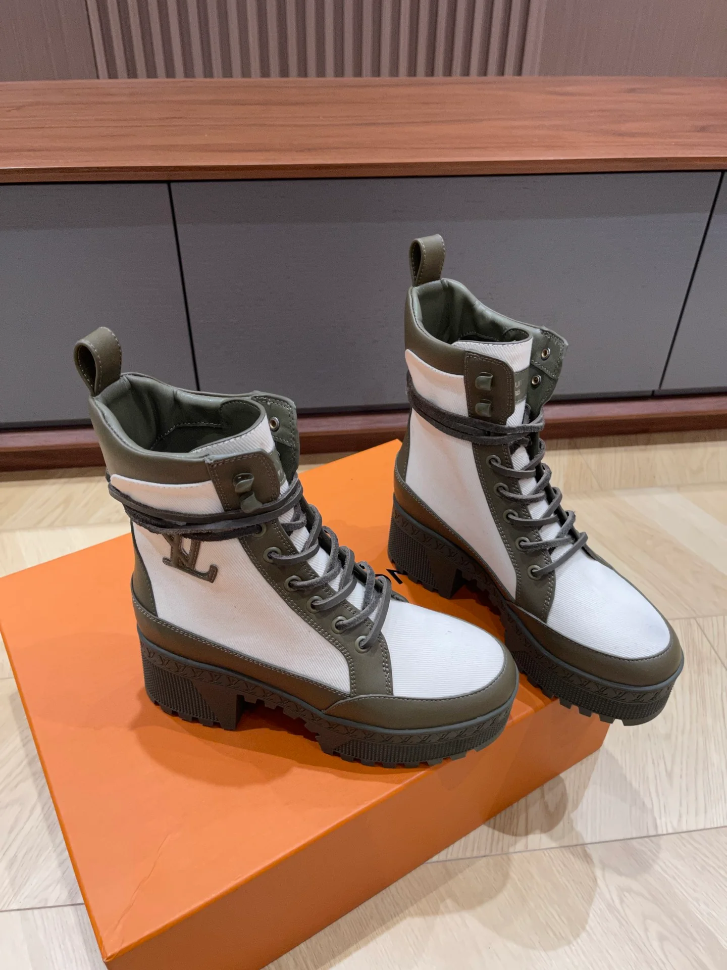 LV-2024 - Повседневные ботинки - Зеленые