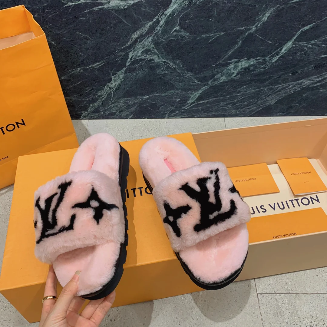 Тапочки LV Teddy из овчины - розовые