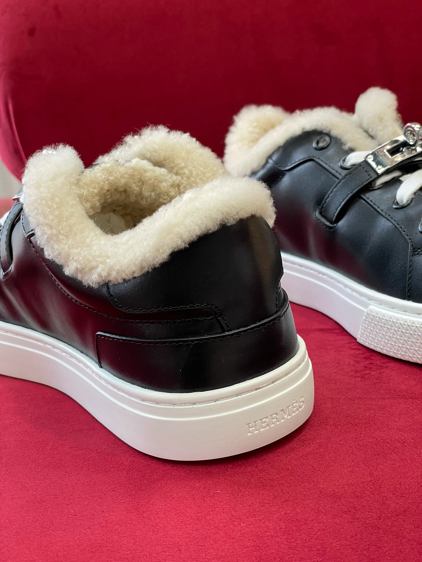 Шерстяные кроссовки Hermes 2022 года