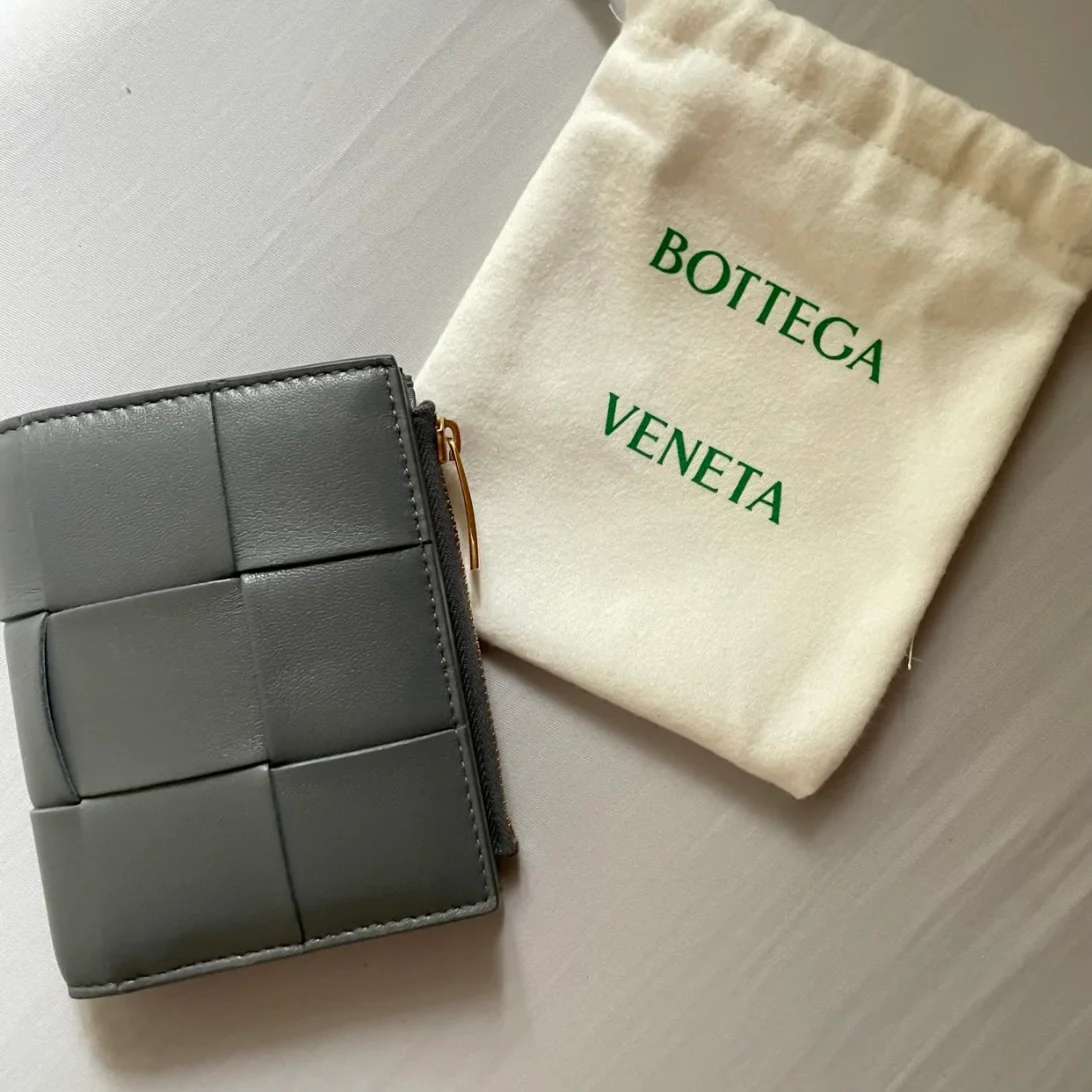 BV- 大格拉链钱包