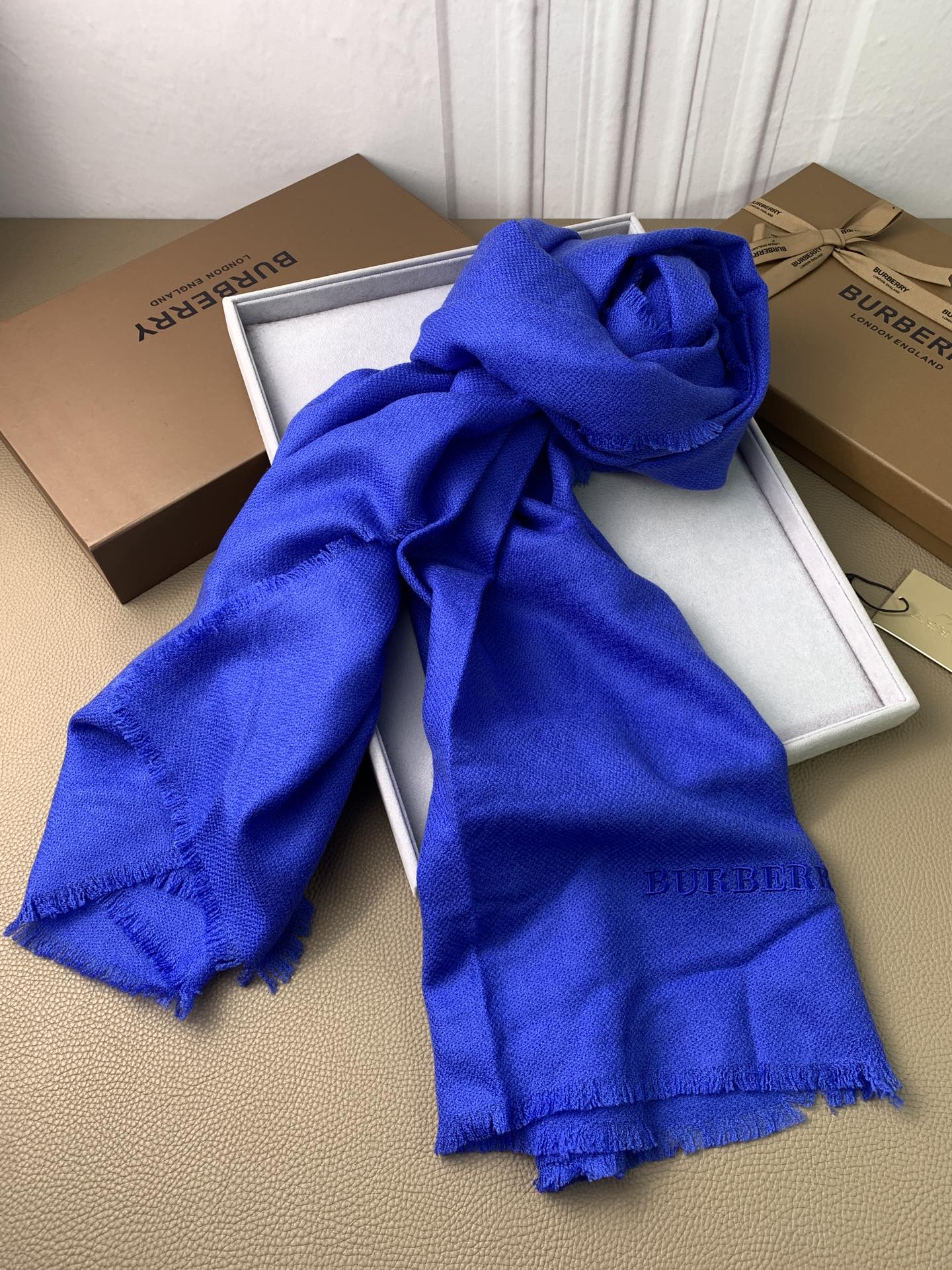 Однотонный шарф Burberry - 200 см - 85 см - 85 см - Кашемир - 15 см - Шелк - Синий