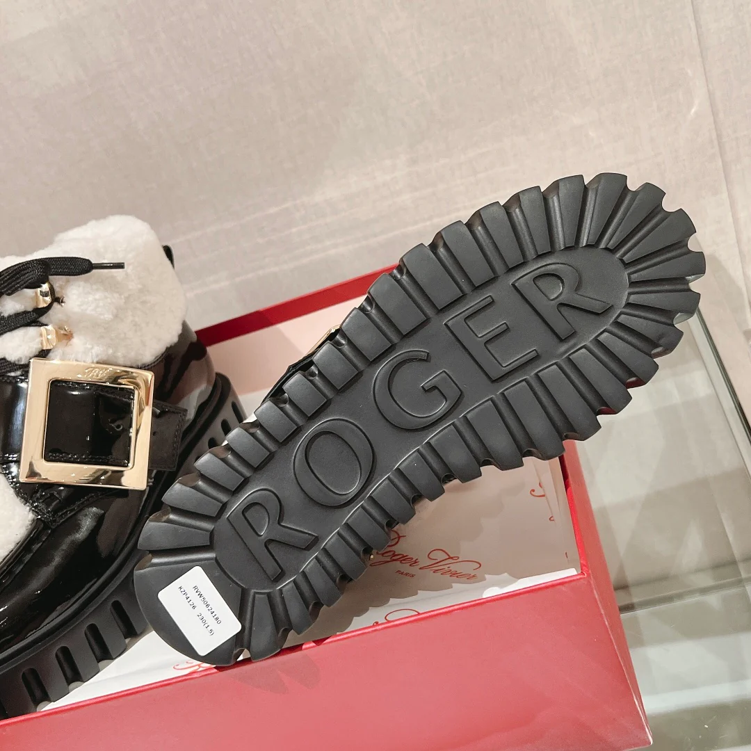 Обувь RV Shoes - коллекция осень-зима 2022 - Ботильоны на платформе из овечьей шерсти