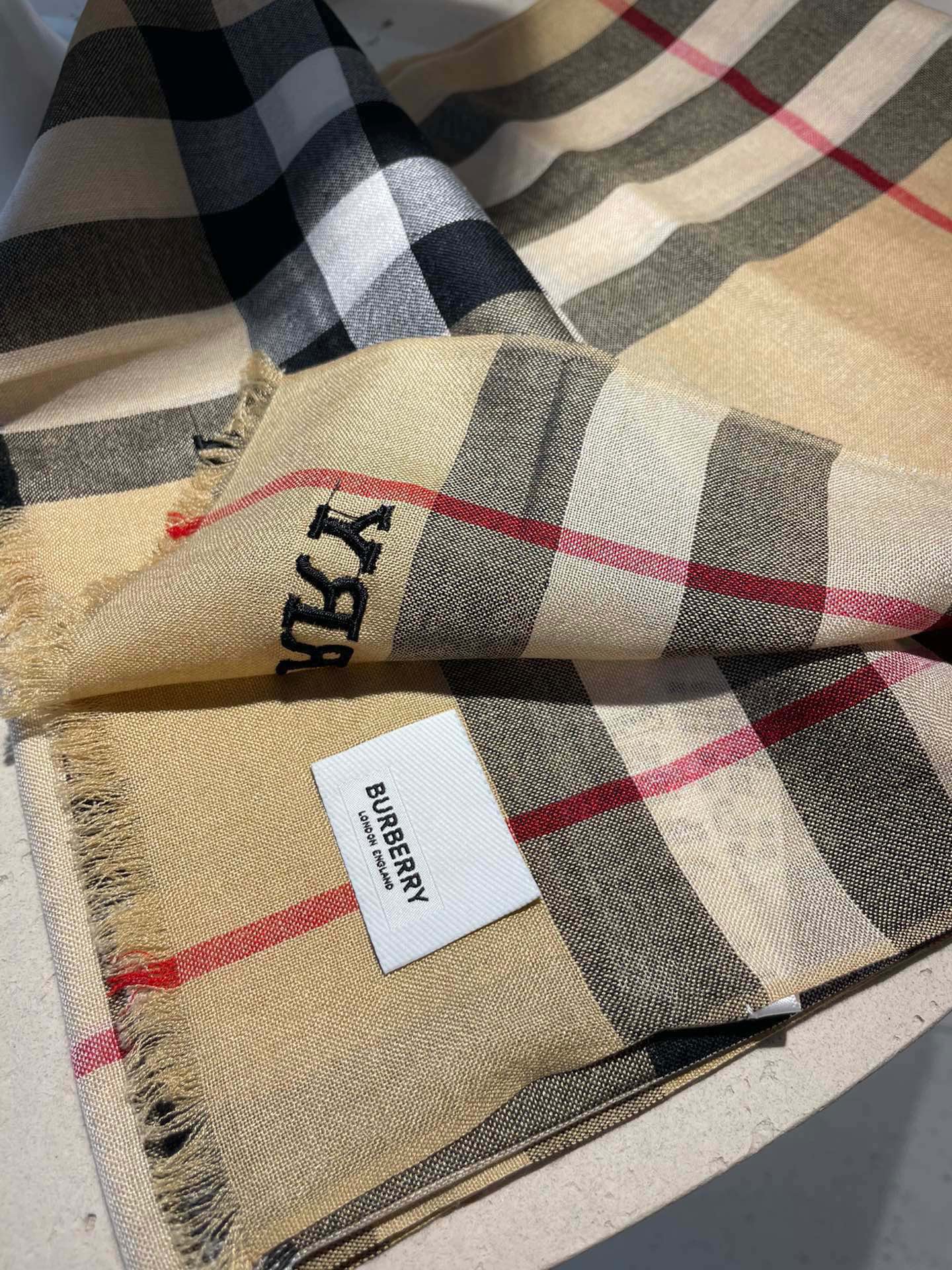 Классический клетчатый шарф Burberry с буквами - 80-190 см - Кашемир Кашмир Хайленд