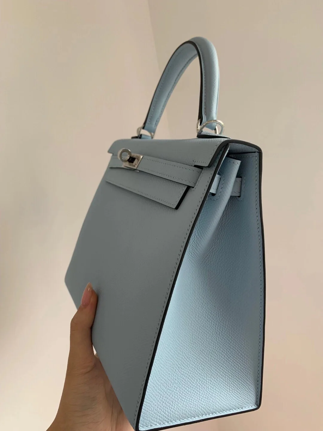 Hermes Kelly 25 Epsom T0 Haze Blue Silver Button