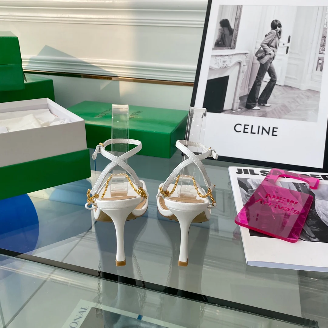 Туфли BV - BV с широким носком - на шпильке