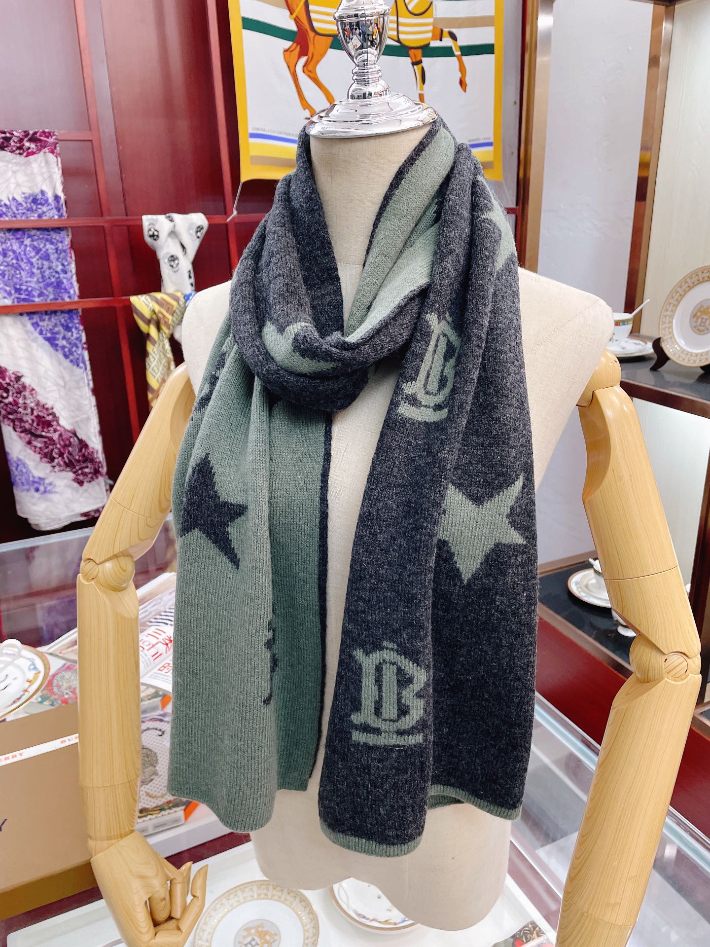 Двусторонний шарф Burberry